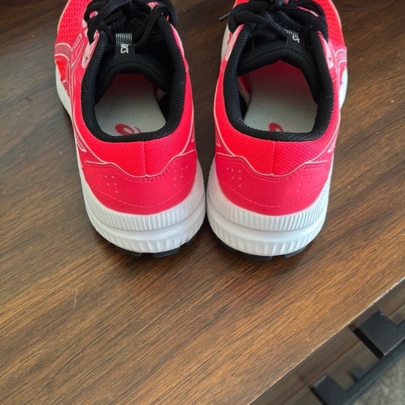 ASICS Kids' Red Running Shoes - Picture 4 of 5